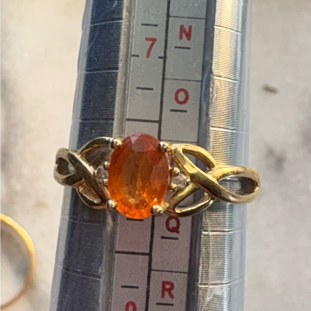 14k Gold inscribed Garnet Gemstone diamond accents size 8 tested authentic Ring